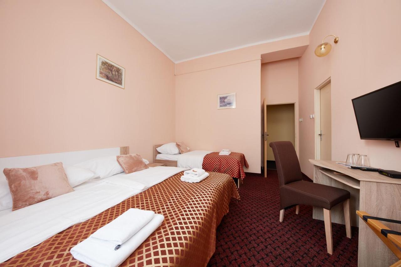 Hotel Roosevelt Litomerice Exterior photo