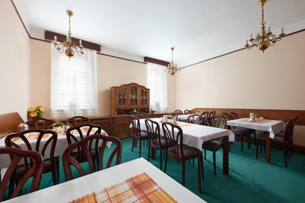 Hotel Roosevelt Litomerice Exterior photo