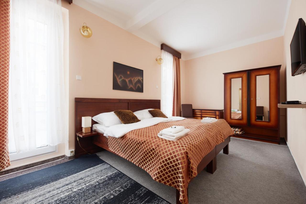 Hotel Roosevelt Litomerice Exterior photo