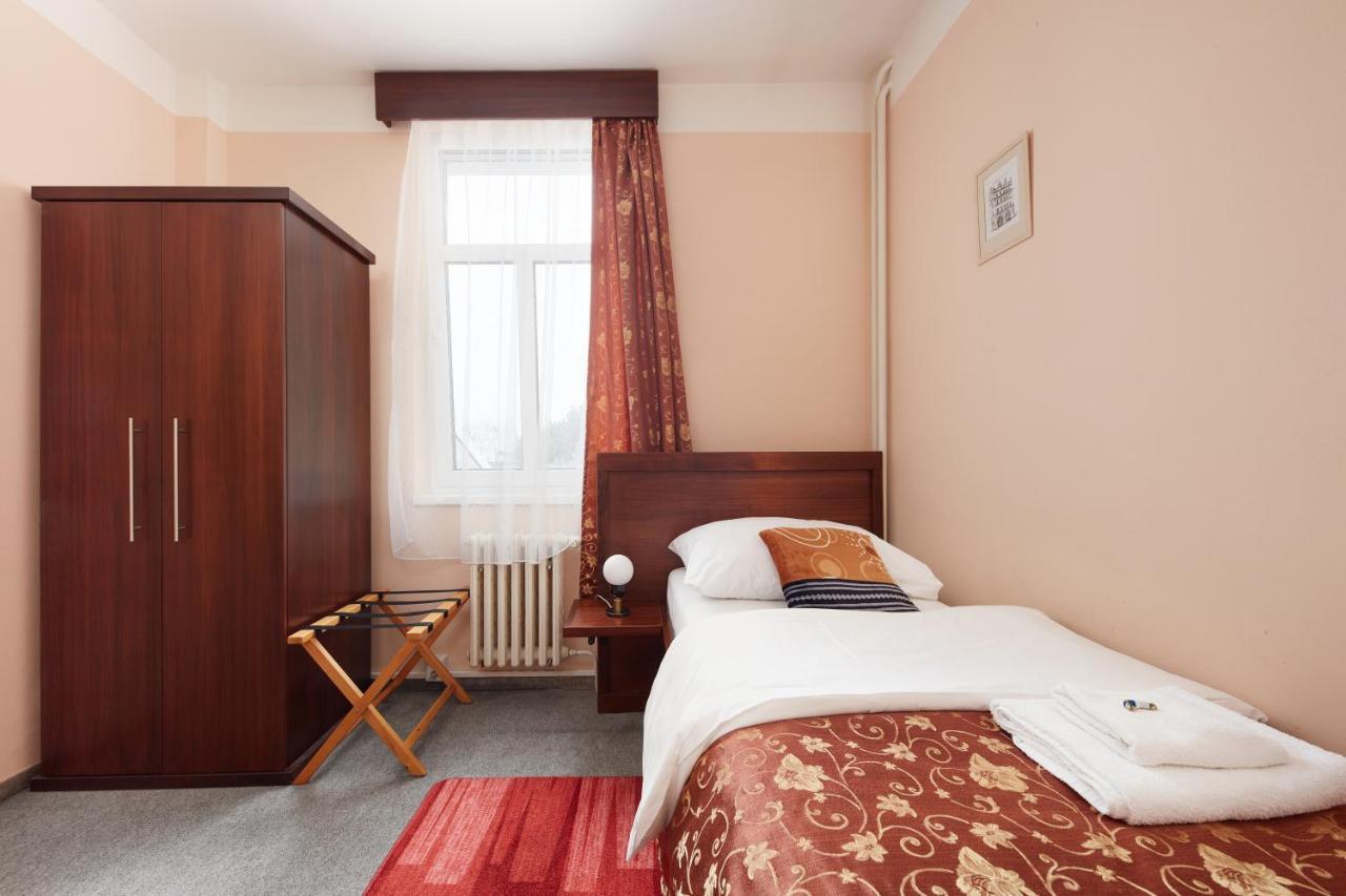 Hotel Roosevelt Litomerice Exterior photo