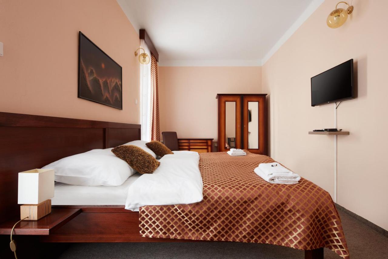 Hotel Roosevelt Litomerice Exterior photo